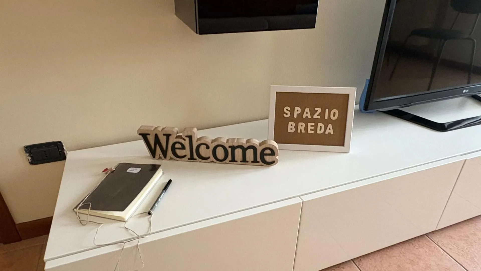 Spazio Breda - Free Garage, Metro M1, Balcony Milão 0*,