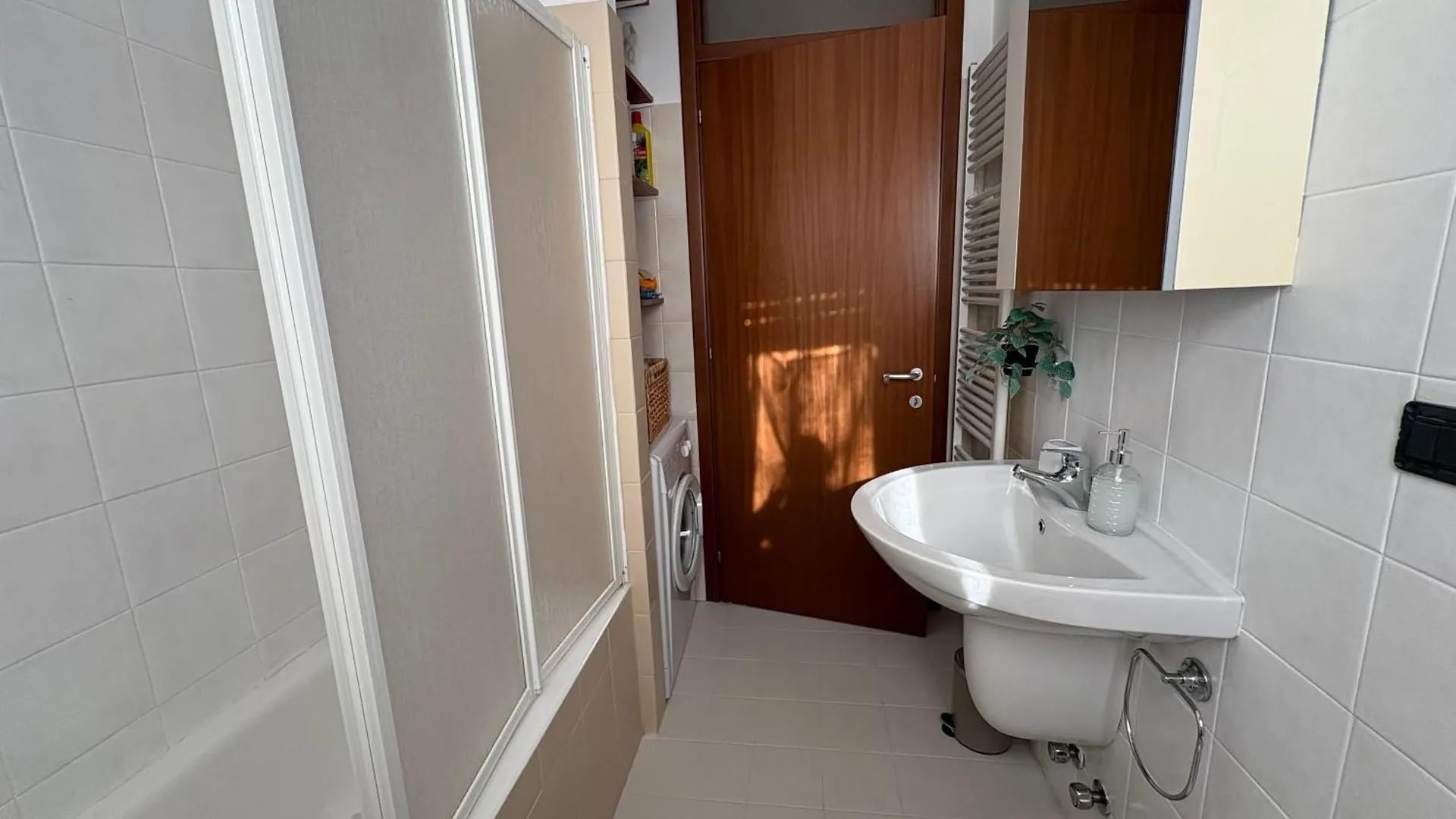 Spazio Breda - Free Garage, Metro M1, Balcony ميلان 0*,