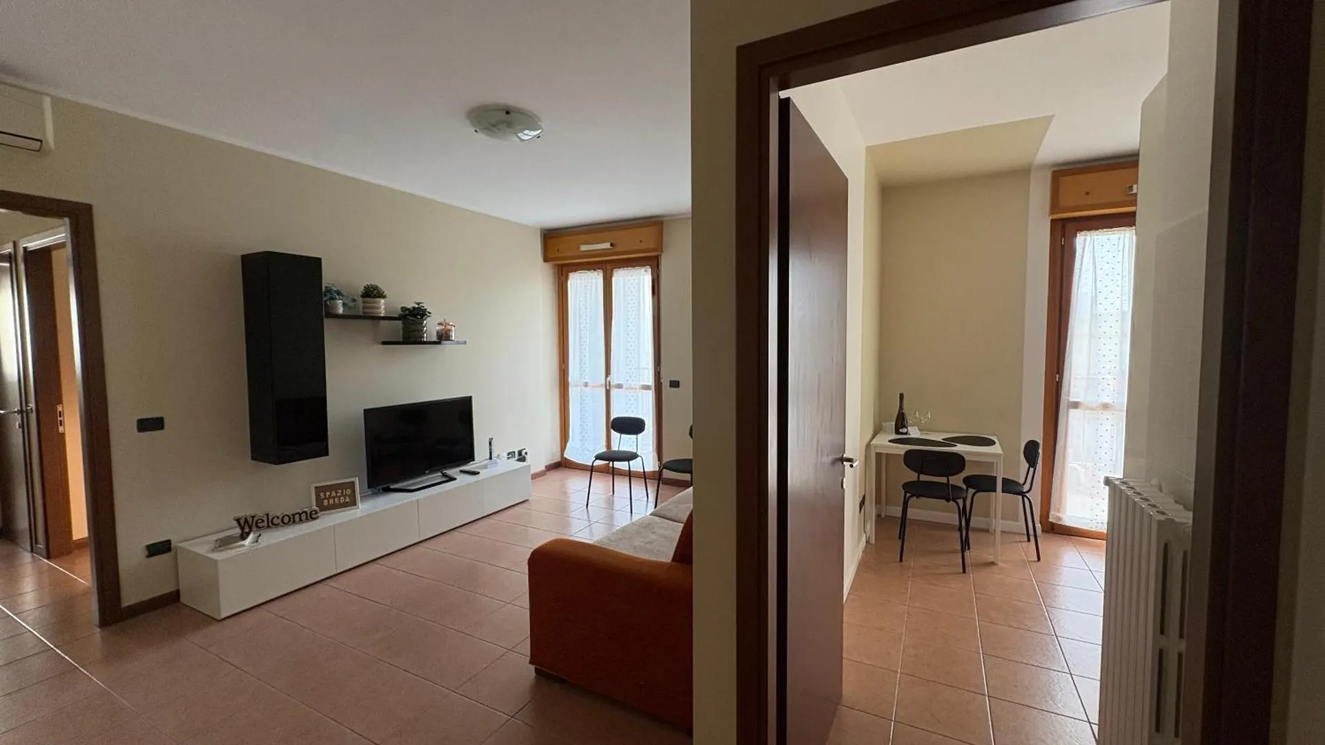 Spazio Breda - Free Garage, Metro M1, Balcony ميلان 0*,  إيطاليا